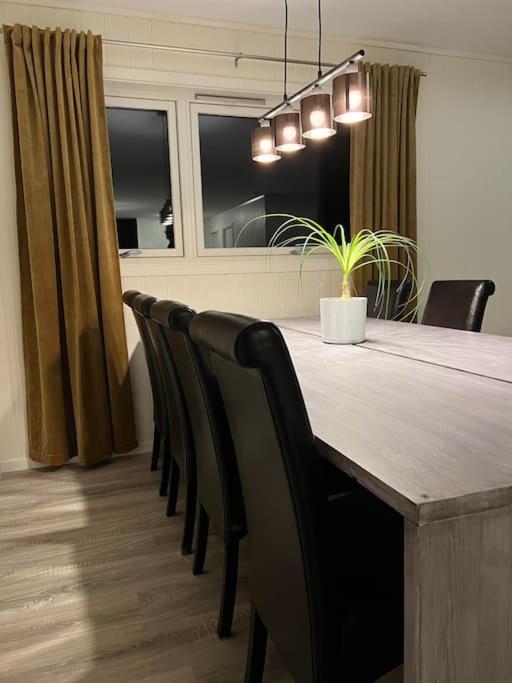 Tromso Stunning Luxury Apart A Larseng Exterior photo